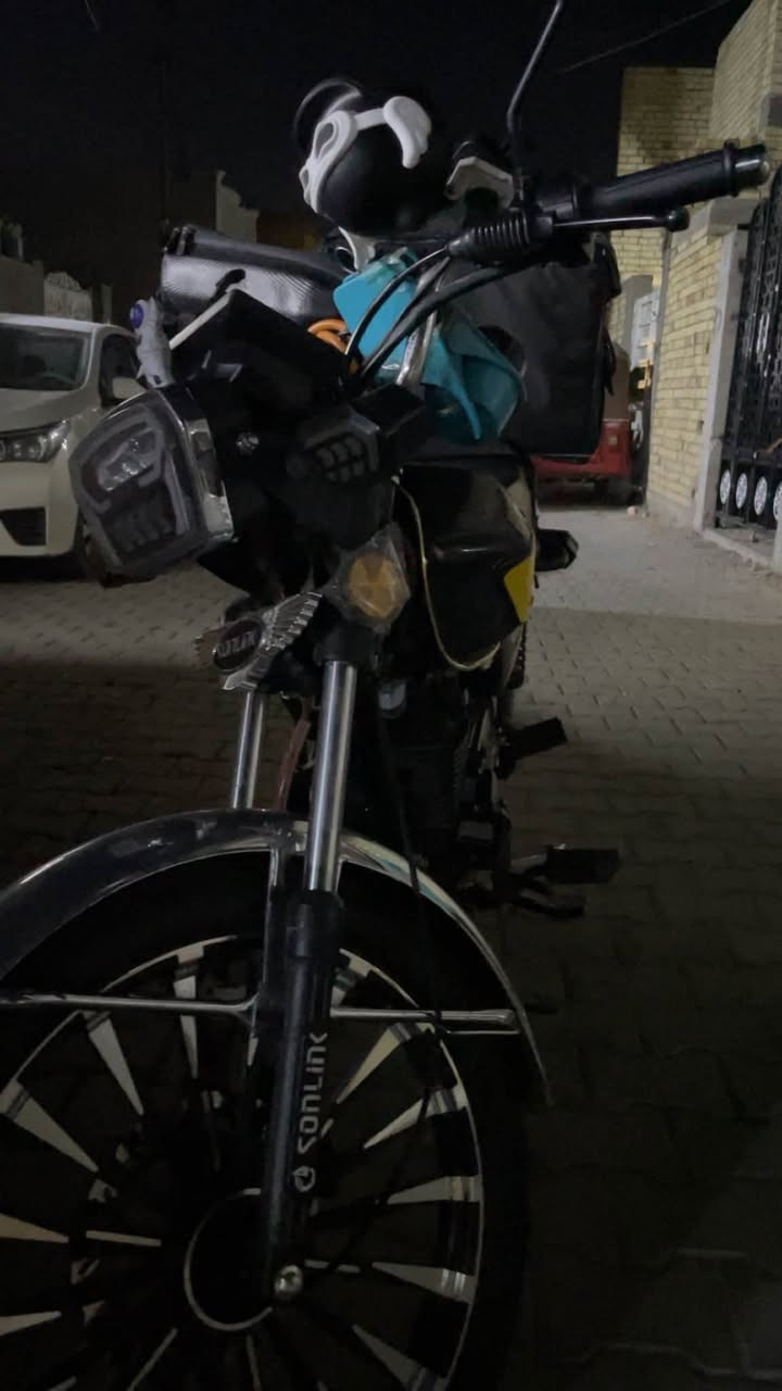 سلام عليكم 
SONLik
موديل 2026 

الدراجه صارله اسبوع من نازله 

الدراجه ضاغطه وزنجيل مو جواكيج 

يعني اي رجه ماكو 

الدراجه بل جيس لحد يكلي اشبيه مابيه الدراجه ابدال متروح تاخذه من المعرض راح تجي تاخذه مني وبسعر اقل 

و اوراق كامله 

المكان بغداد حي اور 

الرقم***********
للستفسار راسلني واتساب وتشلع اعيوني
