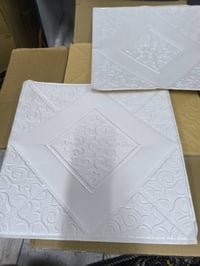 فوم لاصق جداري • ٣٥×٣٥سم • ١٠٠قطعة