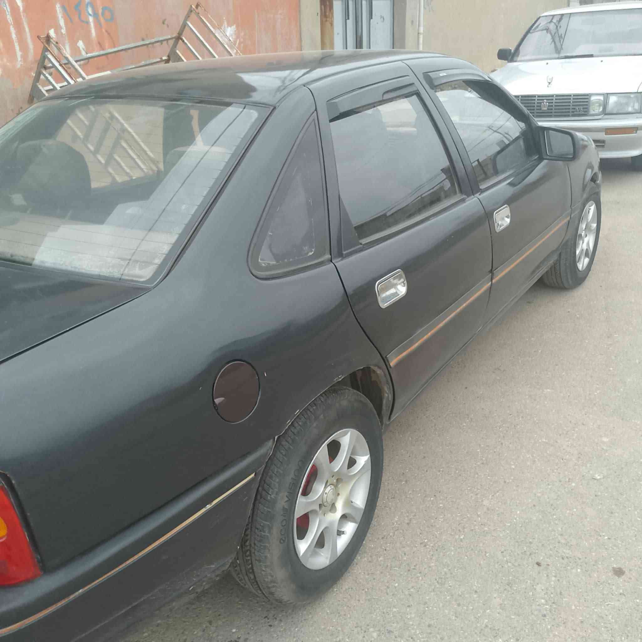 اسلام عليكم فكتره لبيع رقم جديد هزه جديداربع تواير جدد محرك لا صرف ولا نفخ كير شرط  مصبوغه جماليه تدفئه شغاله ويرمنيه شغاله تريد وكاله تريد تحويل سعر ٣٩ وبيها مجال ***********.     ***********.كاربون موجود
