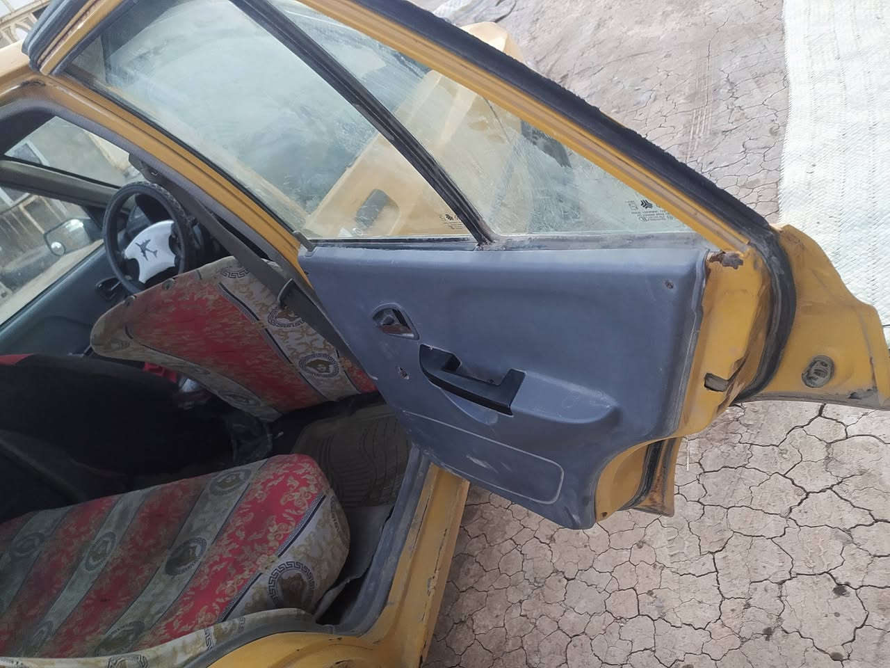 سلام عليكم سايبه موديل 2011 مالكها قريب عليه مكينه بيهاا بخار يعني تريد تجفيت   حداديه زينه تايرات زينات كهربايات شغاله منضومت التبريد كلها كامله عوزه بس غاز ونقص هذه الكلوب حترك ماجبت لهاا مكان السياره بابل الكفل بروح الحسين وتجي ودكلي شنو  نقصهاا سياره عايزه تجفيت بس ***********شراي نتصل واني خادم
