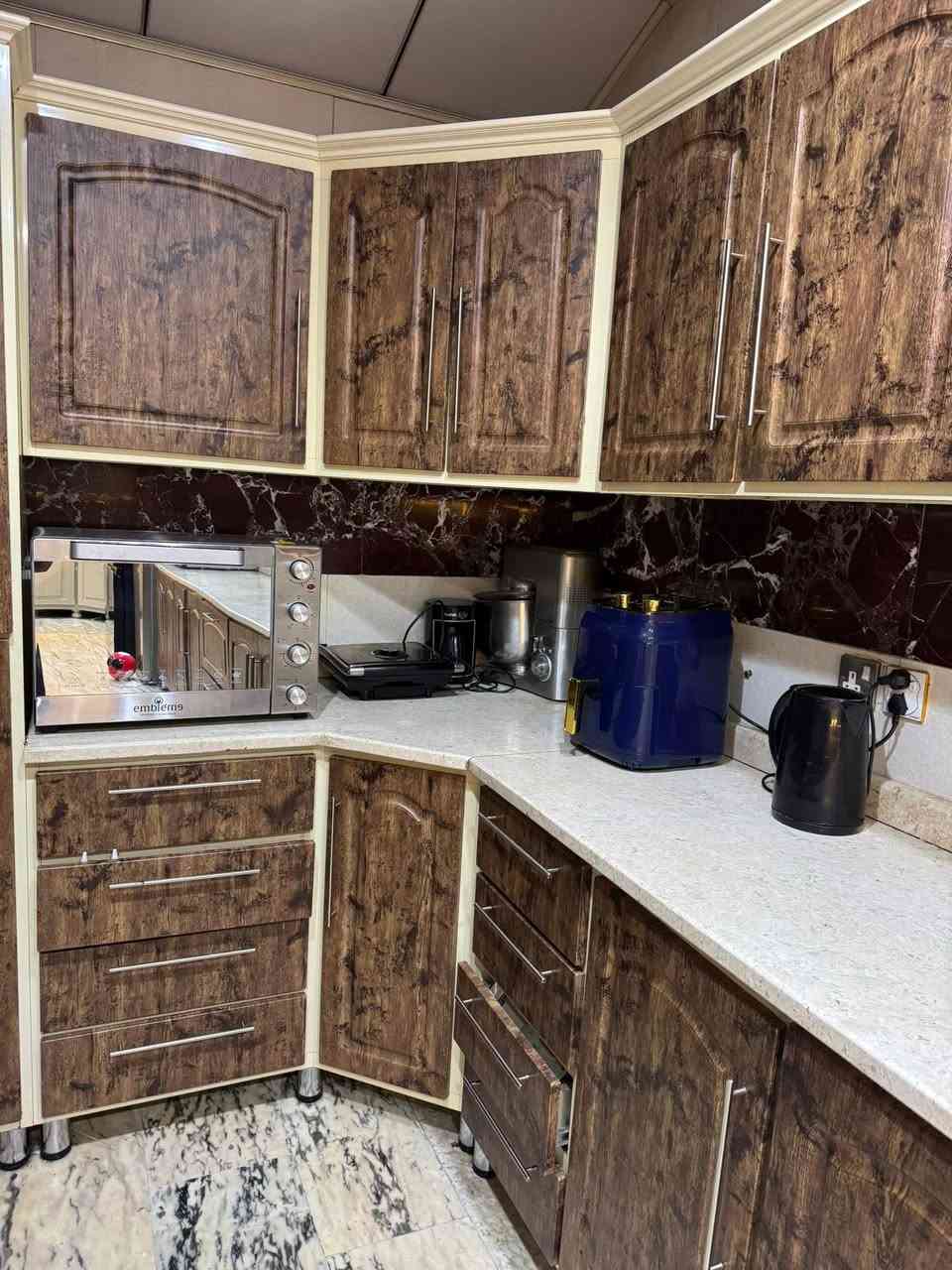 للبيع  كاونتر تركي ٤مترات وربع  لوجه مرمر طبيعي المكان بغداد زيونه
بمليونين وبي مجال بسيط للشراي


**إذا كنت صاحب هذا الإعلان وتريد حذفه لأي سبب، رجاءا أرسل رسالة إلى الدعم الفني**