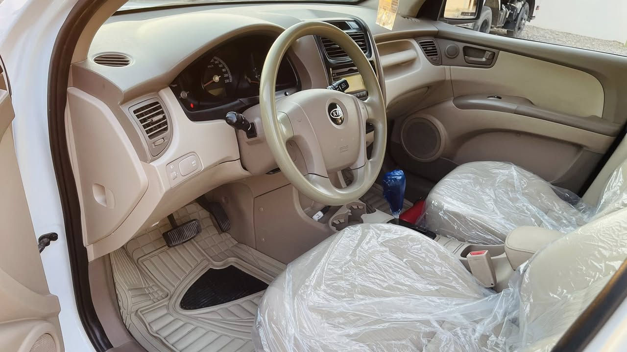 السلام عليكم 
سبورتج 2009خليجي. وضع شركه حييل جديده ماشيه حقيقي 144 محرك2000شرط تبريد ثلج صدر  سنويه جديد شرط التحويل  
السياره حيل جديده وجاهزه ماناقصها شي✅ 
السعر 122يهه مجال الشراي 
                     ((ملاحظه)) 
 اعتذر عن بيع الأقساط او المده
مكان السياره صلاح الدين الشرقاط معرض الجوهرة 
***********
