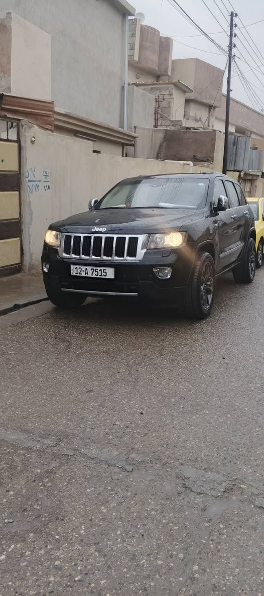 جيب شيروكي 2013 فول فول كربون بنزين بيها باليراما محرك سته بصمه تشغيل عن بعد سعر 180 بيها مجال(***********) ♕)(***********)
