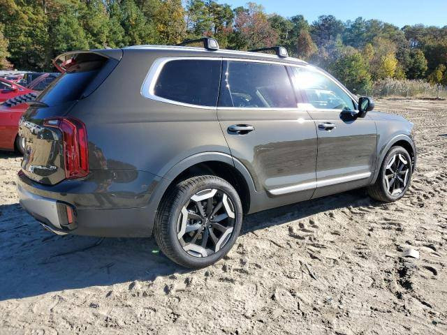 للبيع فقط 320 انسب سعر بالسوك  كيا تيلورايد بيع مستعجل 🔥
‏‎سيارة عائلية فخمة بحالة ممتازة جداً – تصليح درجة أولى
بيع مستعجل
‏‎🔹 المواصفات:
‏‎ 
‏‎ • محرك 3.8L V6 قوي واقتصادي
‏‎
‏‎ • دخول وتشغيل ذكي (بصمة)
‏‎ • عدادات ديجيتال
‏ • Apple CarPlay & Android Auto
‏‎ • كامرة خلفية + حساسات أمامي وخلفي
‏‎ • نظام المحافظة على المسار
‏‎ • رادار أمامي وتنبيه تصادم
‏ • Blind Spot مراقبة النقطة العمياء
‏‎
‏‎ • كشنات VIP  جلد فخم
‏‎ • تبريد وتدفئة مقاعد أمامية
‏‎ • تكييف خلفي مستقل
‏‎ • جنوط رياضية سود قياس 20
‏‎ • 7 ركاب – مناسبة جداً للعائلة
‏‎🔸 اللون زيتوني ع جوزي 
‏‎🔸 وارد أمريكي
‏‎🔸 السيارة نظيفة جداً واستعمال خفيف
‏‎
***********
320 وبيه مجال  بيع مستعجل ‏‎
قابل للتفاوض للجادين فقط
مكان السياره بابل الحله
