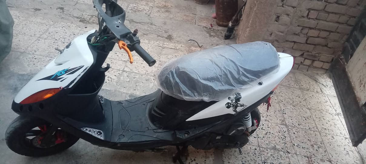 سلام عليكم دراجه ماكس اعدله
49 مفتوح مره وحد بس ولفات صوت لمكينه ناعم كلش

 كلشي شغال كهرباياته شغال سلف 55 شغال وهندر شغال دراجه بيه شغله وحده عوزه بس خرز 

كابريتر بلادي  دراجه مديل2004

سعر 450 وبيه مجال مكاني كوت فلاحيه  خاص او تصال عل رقم ‭***********

  وشكرآ💞
