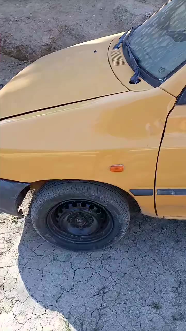 سياره سايبا موديل 15 رقم بغداد تحويل اخوان سياره مال جناي سياره كفاله بسد عدا الخملغ الخلفي بي طخه حداديه وكير مكفول بس المكينه بيه اسم تبخير سعر 30 وبيها مجال مكان السياره بابل رقم الهاتف ***********
