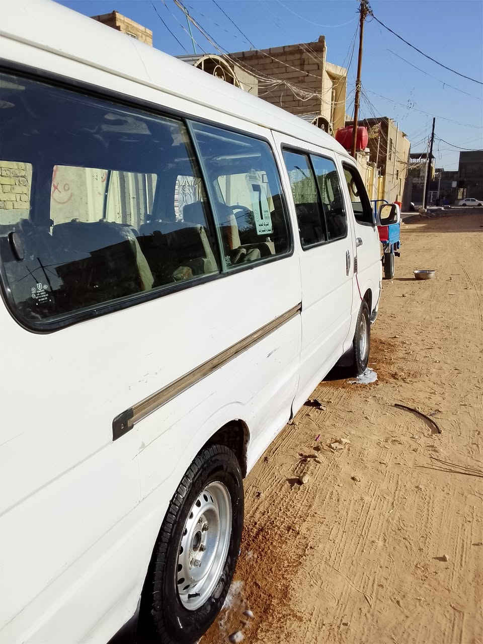 سلام عليكم سيارة جنبي H1 موصليه سنويه عضم عاج مديل 14 بسم مواطن حداديه نضيفه سياره تخم تاير جديد مكينه كير واكسن مكفولات مكان نجف سعر 32وبيها مجال رقم ***********
