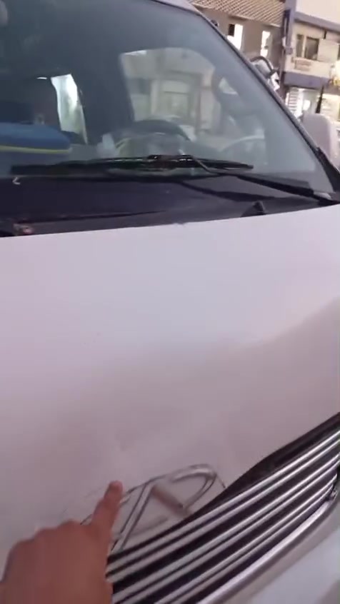 السلام عليكم شيري H5للبيع تفاصيل داخل الفيديو
السيارة كير اكسن مكينة مكفول مكينة 3000VVT
تبريد شغال  محور قطعتين مال ستاركس 
السعر 95$وبيها مجال قليلي مكان السيارة نجف
شراي اتصل وتدلل *********** بي واتساب
