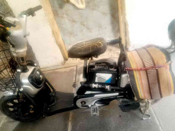 بايسكل شحن للبيع جاهز مستعمل شي قليل شحنه فول ***********
