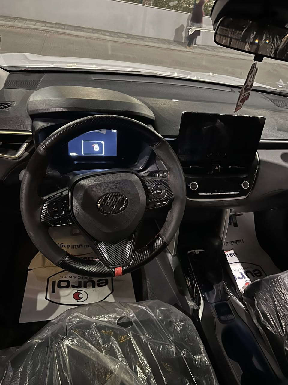 كورلا كروس 2025 هايبرد مكفوله كفاله عامه من اي شخط رقم بغداد ماشيه 13 الف / اتصال ***********
