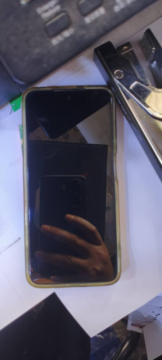 ايباد جديد مامستخدم  144هرتز  
حجم شاشه 13 السماوا, المثنى


**إذا كنت صاحب هذا الإعلان وتريد حذفه لأي سبب، رجاءا أرسل رسالة إلى الدعم الفني**