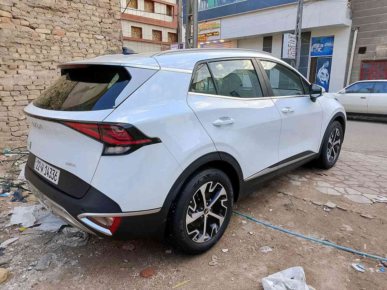 سلام عليك 
لبيع او مراوس 
كياسبورتج 2025 زيرو وكاله مجانيه ماشيه 2000 كم
سياره مواصفات حلوة وجيده مكفوله كفاله عامه 
***********
*********** وات ساب 
عنواني البصرة 
السعر 236 لمراوس فقط
