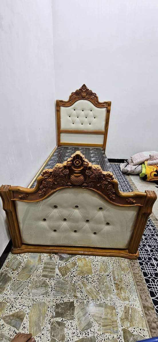 سرير نفرخشب زان تسكام جديد للبيع


**إذا كنت صاحب هذا الإعلان وتريد حذفه لأي سبب، رجاءا أرسل رسالة إلى الدعم الفني**