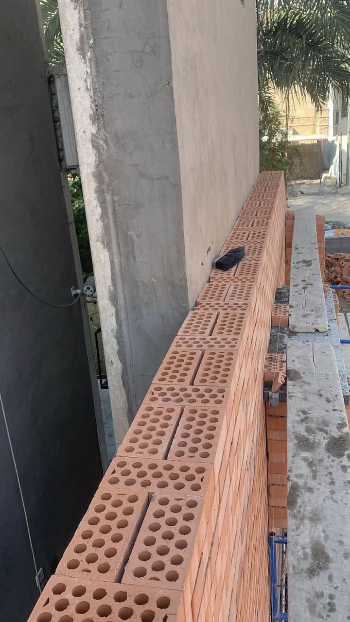 السلام عليكم .. خلفة بناء  . استلام مهندس  ***********
