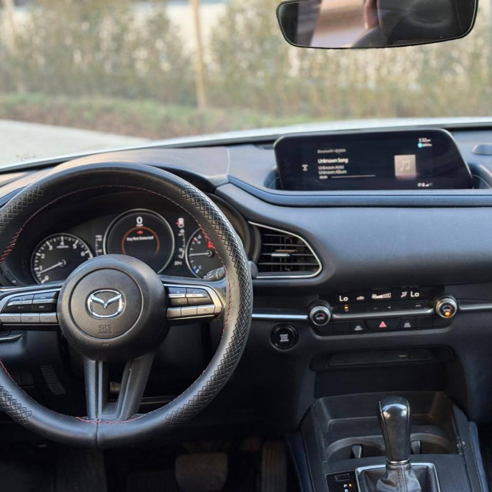 مازدا CX-30 2021  مواسەفات select sport
ڕاداری ٣٦٠  ئۆتۆ هۆڵد car play
تحدید سرعە کوشنی جلد بەسمە
فڵچەکانی ئۆتۆن 
لایتەکانی شەریکە زینۆن و ئۆتۆ
مەکینە ٢.٥ بێ تۆربۆی مەرغوب
تەنها ١ پارچەی بۆیاخە بێ ناو گرتن 
ئێرباگی نەتەقیوە و کەپسە 

سعر : لە کۆمێنت داوای بکە ڕاستەوخۆ بۆت دێت 🤖 

سەنەوی تا ٢٠٢٩ 
هەموو گیانی بە شەرتە 
ڕۆن و فلتەری گۆڕاوە کامل سێرفس کراوە 
126 هەزار  ڕۆشتوەە

ژمارەی خاوەنەکەی 
*********** 
***********
