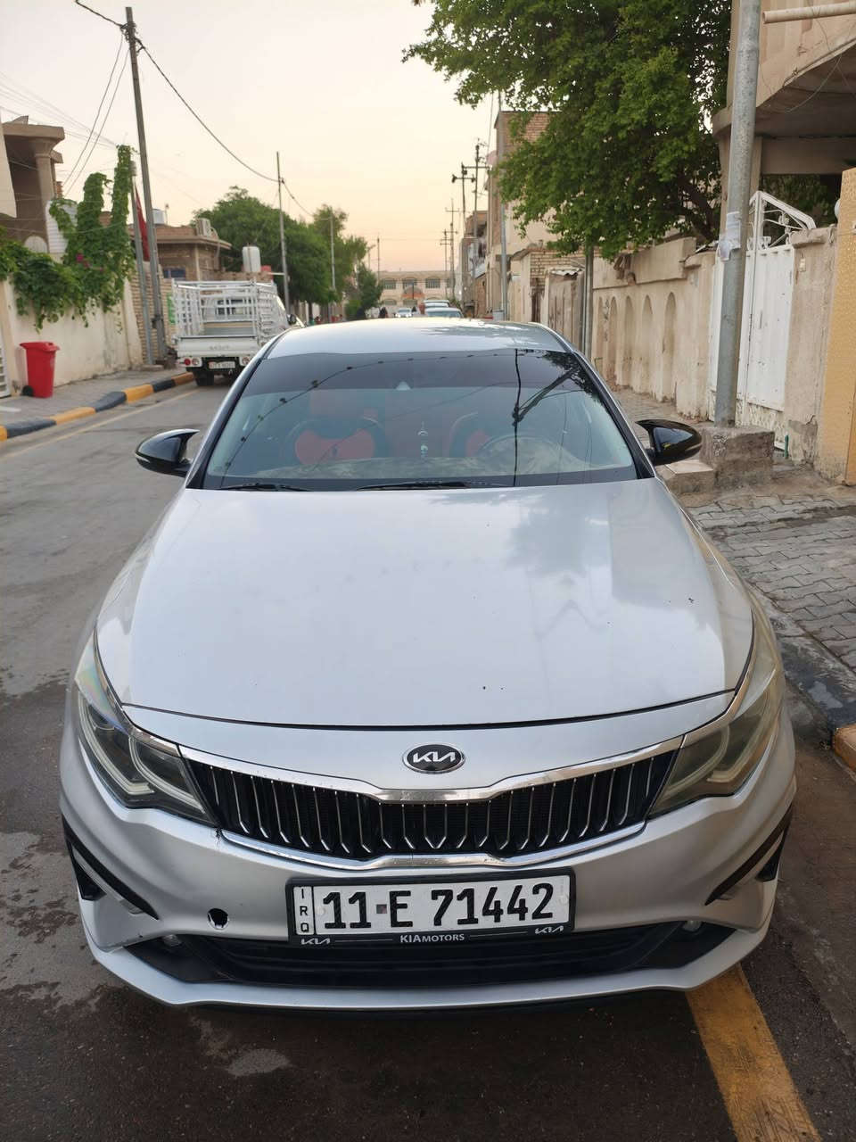 يا الله ... سلام عليكم اخوان
 كيا أوبتما موديل 2020
وارد أمريكي (( بدوووون ايربااااك ))
حادثهه جاملغ جهة السايق و طرف البنيد و موجوده صورة الحادث
سياره جديده بمعنى الكلمة و على ايدي
ما بيهه أي نقص
كير و محرك كفالة عامة بدون تنقيص او اي خلل
نص مواصفات
شاشه جبيره
رادار
تحديد مسار
قيادة ذاتيه
كامرا و حساس
رقم بغداد أنكليزي بسم أخويه ثاني يوم احولك
السعر (( 145 )) و بيهه مجال بسيط جدا
***********
مكاني كوت مركز المدينه
