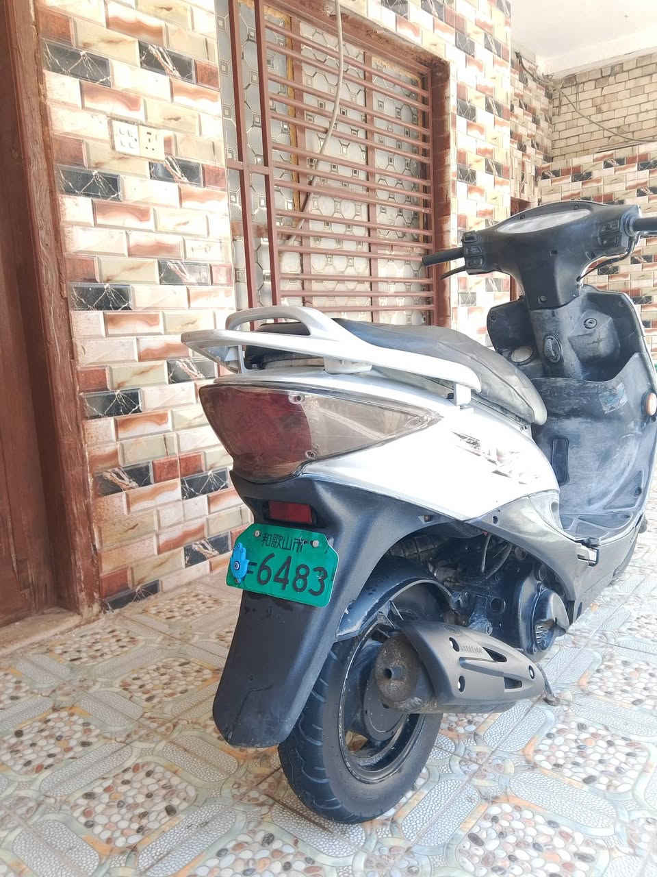 سلام عليكم دراجه جي فور دراجه كامله مابيه نقص بس تبخير قليل دراجه سلف هندر نكره شغل وامشي مكاني شطره سعر 300شراي تعال خاص


**إذا كنت صاحب هذا الإعلان وتريد حذفه لأي سبب، رجاءا أرسل رسالة إلى الدعم الفني**