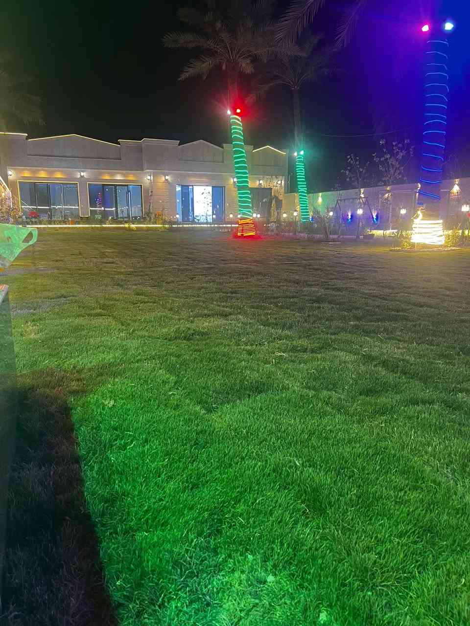 سلام عليكم
مزرعة بغداد - البوعيثة 

مزرعة حلوة ومرتبة متوفرة للمناسبات وللعوائل والشباب 

الشفت الصباحي 250 الف

الشفت الليلي 350 الف 

متوفر جميع تجهيزات المناسبات 

(كراسي + ميوزة + كوشة عرسان )

للاستفسار والحجز : ***********
