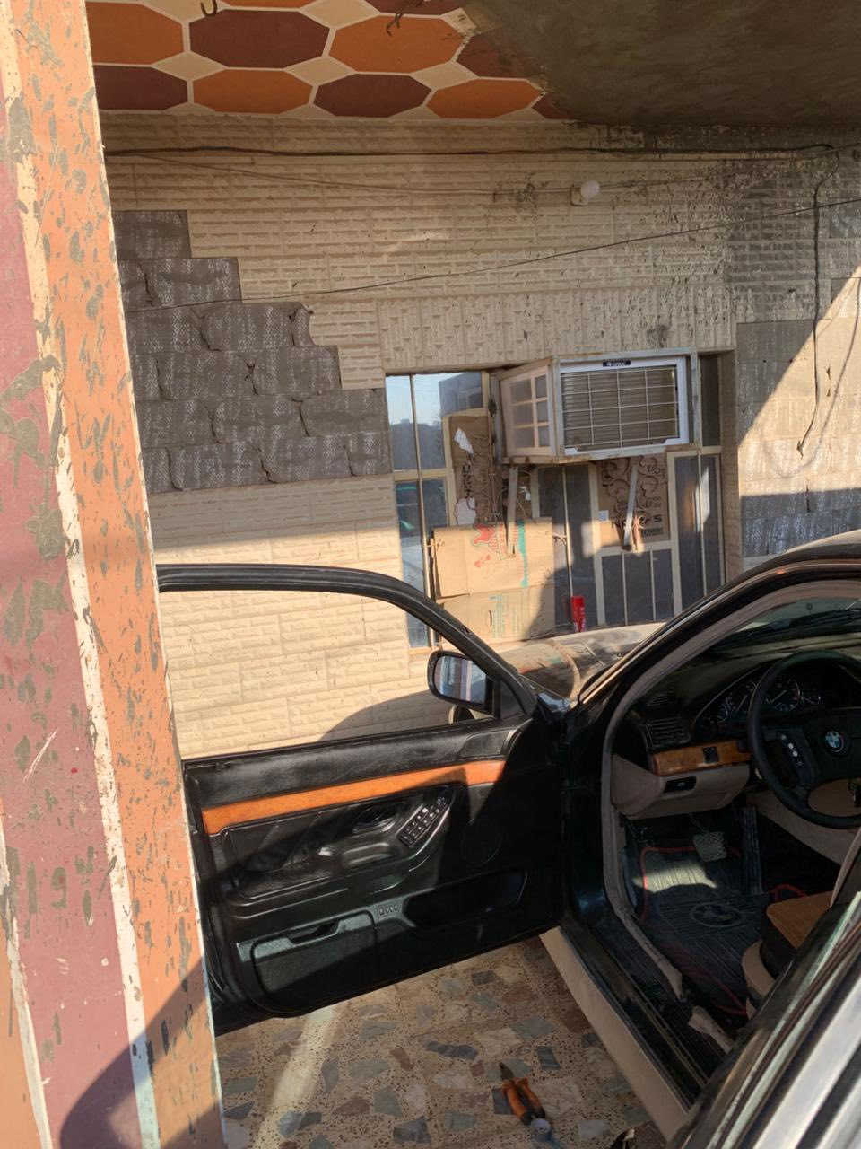 740i 1996 E38
كاسحة للبيع،

السيارة عليها أدامة كاملة

حدادية جديدة أمامي وخلفي

دسكات جديدة تخم كامل

أدامة كاملة لمنظومة الأحتراق

دوشمة جديدة كشنات وأرضية وتنتة

تبريد شغال، محرك وكير مكفولات

رقمها دولي بغداد ومكانها بديالى

بيها نقوصات بسيطة يكدرلها الجناي

عارضها ب٧٩ وبيها مجال للشراي فقط.
*********** واتس
