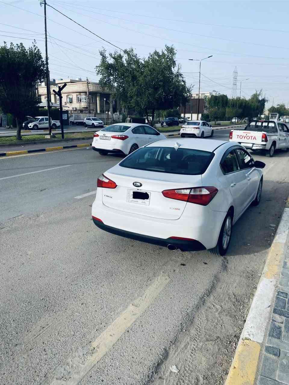 الوصف
السلام عليكم
كيا فورتي ٢٠١٤
رقم بغداد
بأسمي تحويل ثاني يوم
بيضاء الون
مري شفط
كامرة خلفي
فول اوتو
حادثها خفيف جداً موضح بالصور
***********
