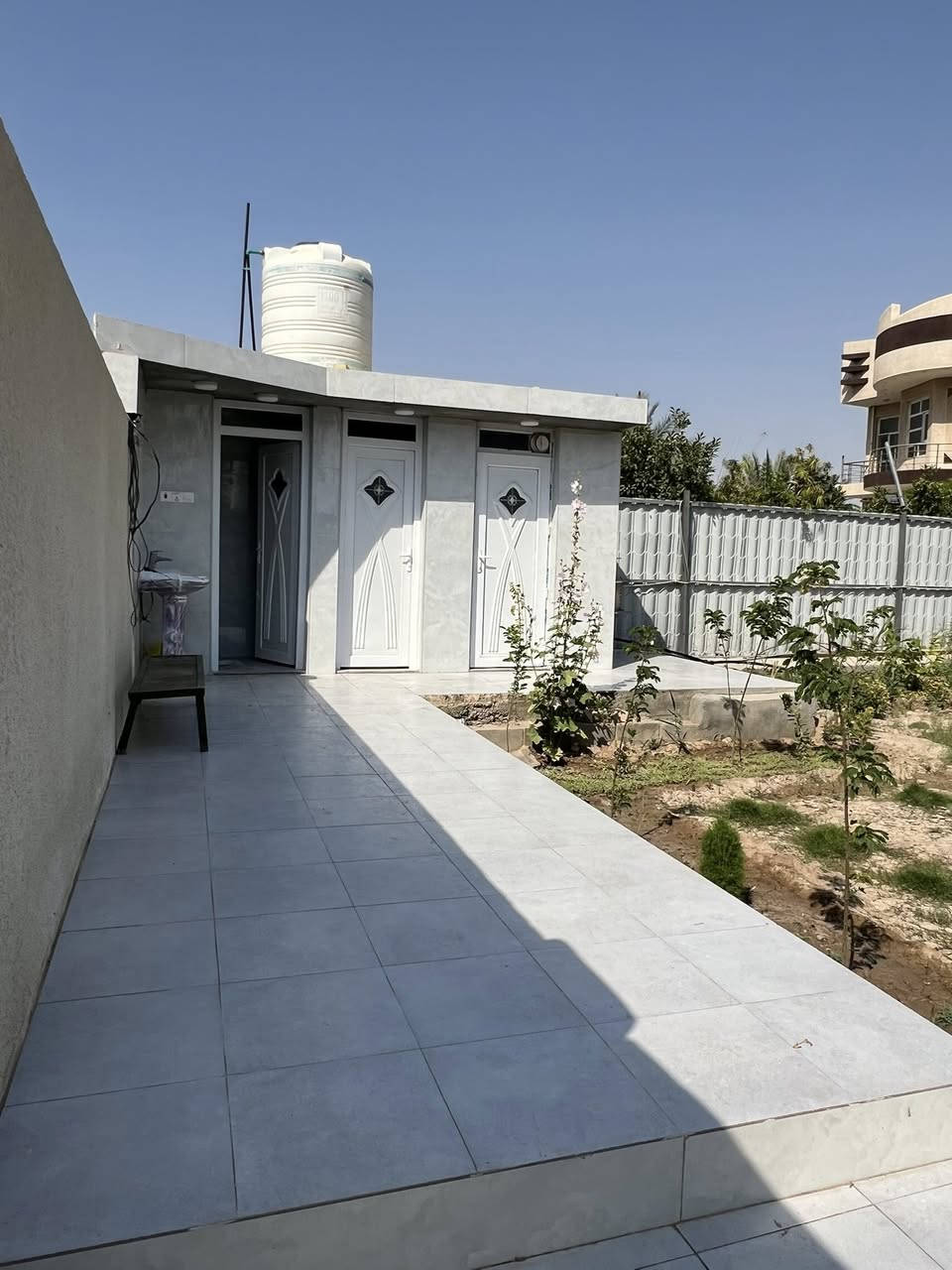 نصف دونم❗️
نصف دونم طابو صرف زراعي واجه شارع عام

يحتوي على بيت مساحه 200 متر بناء حديث

الموقع📍 الصويره نهايه السايدين العزه

ستفسار : ***********
