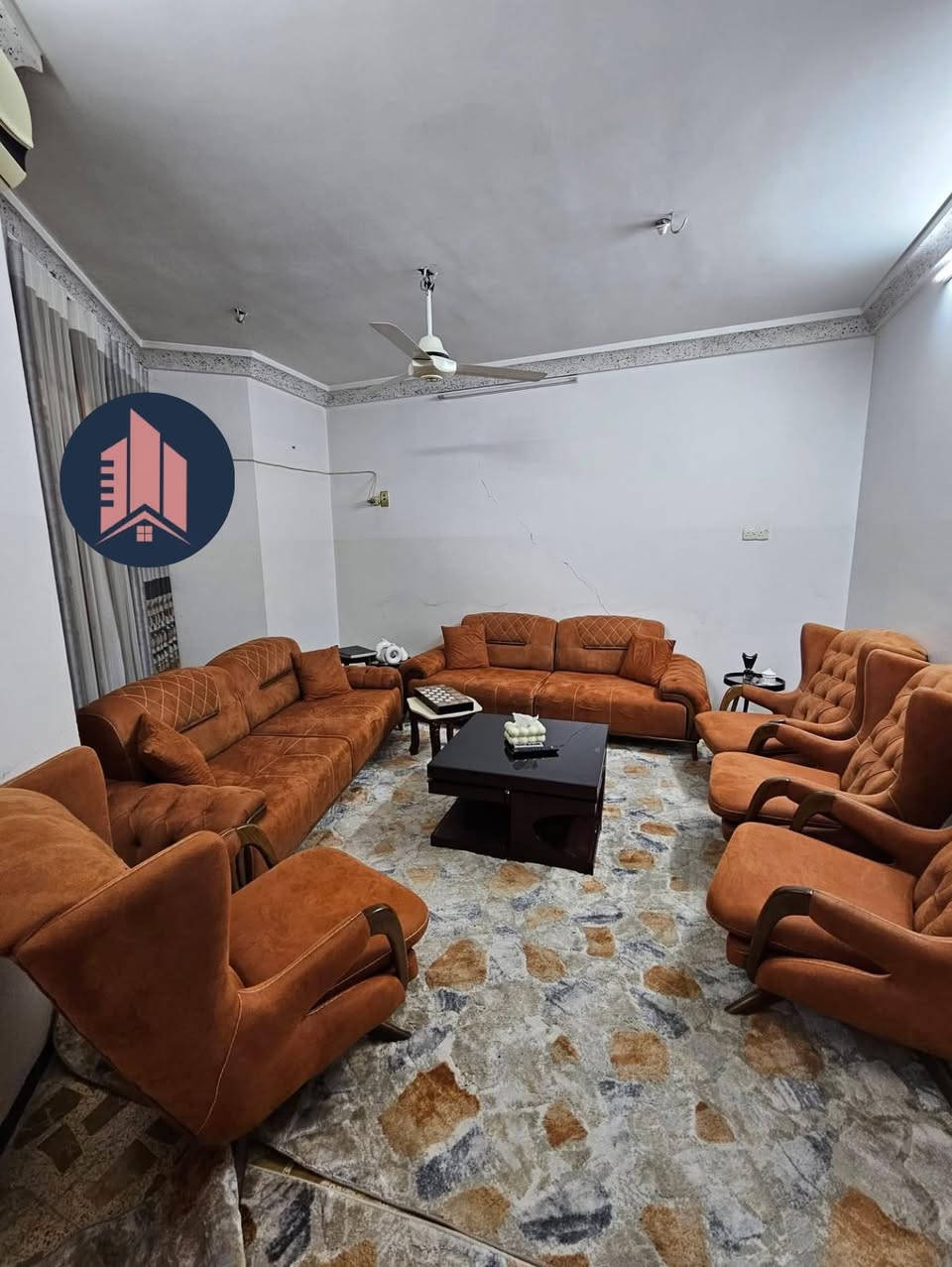 دار للبيع او المعارضة حي الصديق الثانية
⬅️️ مساحـة 200متر بحساب الارض 

⬅️️الواجهة 10متر

⬅️ الإتجاه قبلة 

⬅️شارع تبليط ١٢متر

⬅️طابقين ٤غرف 

⬅️الطابق الأرضي غرفتين نوم هول صحيات مطبخ مناور كراج إستقبال 

⬅️الطابق الثاني غرفتين نوم صحيات هول بيتونة

⬅️ تحويل مباشر او قرار التمليك 

⬅️٢٣٥مليون قابل للتفاوض

◀️ للاستفسار الاتصال 

    ☎️ ***********
☎️ ***********
ستقبل عقاراتكم و طلباتكم على الارقام اعلاه او مراسلة صفحتنا او زيارة المكتب
