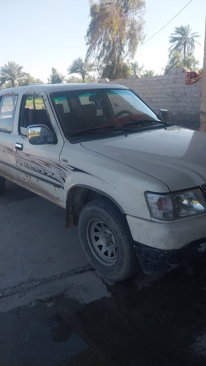 السلام عليكم للبيع سوبر دير ٢٠٠٧ بلاديه محرك كير امكفوله رقم انبار تحويل مباشر 
الرقم *********** محرك جديد
