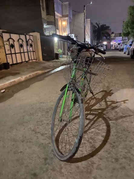 باسكل ياباني تحكم كير 8 سرع وأمامي 3 سرع السعر 125 الف وبي مجال الموقع بغداد الشعب حي البساتين للتواصل الرقم ***********
