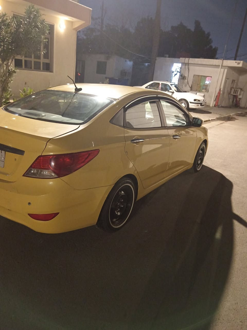 للبيع فقط اكسنت ١٣ امريكي مكينه ١٦٠٠ مكفول كير مكينه تبريد صدر تخم تاير شاشه كامره رقم بغداد ألماني بأسمي سنويه منتهيه قبل شهرين حادث جاملغ امامي بيهه شويه شخوط بالبيبان مال الصدر السعر ٧٨ للاستفسار الاتصال *********** واتساب موجود العنوان بغداد حي القاهره
