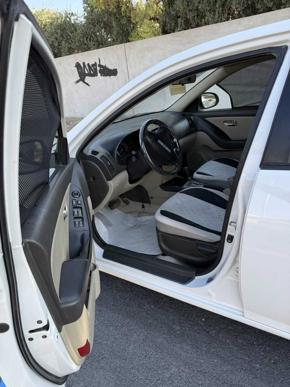 النترا موديل 2010 
محرك ١٦ مامفتوح
كير اصلي ممحور
ماشية 158
بدون صبغ 
بيها بارد ٣ مكانات صغار كلش
شرط الفحص
بدون كابون 
شرط التحويل 
مكانها موصل 
معرض أطلس الحديث
السعر 122 وبيها مجال قليل
الاتصال برقم 
***********
***********
