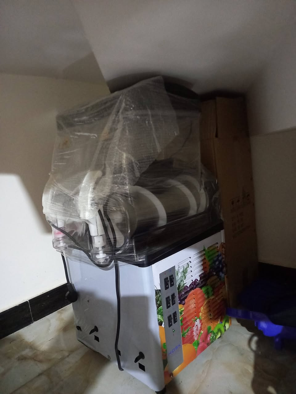 السلام عليكم  للبيع مكاين ازبري العدد ٢ جدد مامستخدمه كلش جدد سعر الوحده مليون و١٠٠
مكينه مال لبن جديده مامستخدمه كلش سعرها ٤٥٠
مكاني بصره بصره ماعندي توصيل
رقم التلفون ***********
