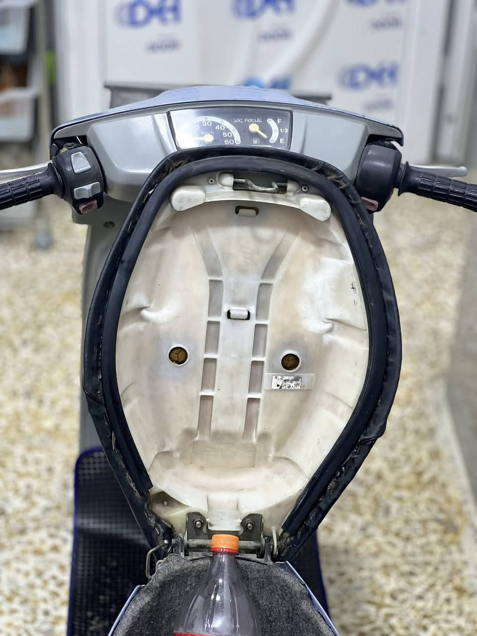 ‏ما طور مزون للبيع شارط محرك ما مفتوح فقد  سرعت شرط 60 ويعبر سعره460 ***********
