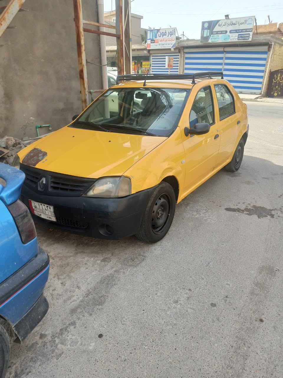 رينو لوكان 2009 بيها جابنلغ تبديل فقط بدون صبغ كير ومكينه وتبريد مكفولات مكان السياره البياع السعر 35 وبيها مجال ***********
