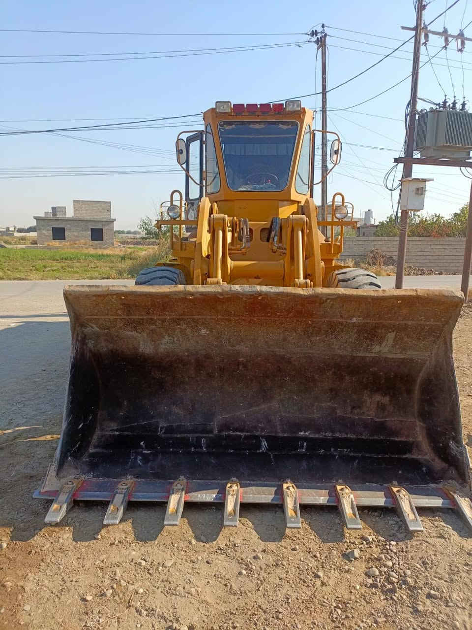 السلام عليكم يوجد شفل كاوسكي 70بي موديل 83جاهز للعمل كير تركم محرك اكسنات تخم تاير جديد بم رفع جديد  رقم بصره انكليزي سنويه لل 30مكان الشفل صلاح الدين تكريت ***********
