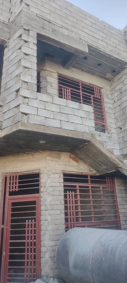 هيكل للبيع

دوانم المعمل

150 متر 

طابقين وبيتونه 

معزول الفوگ عن الجوه درج خارجي

كل طابق غرفتين وباقي التفاصيل كامله
شغله حلو شغل جناي
للأستفسار  ***********
