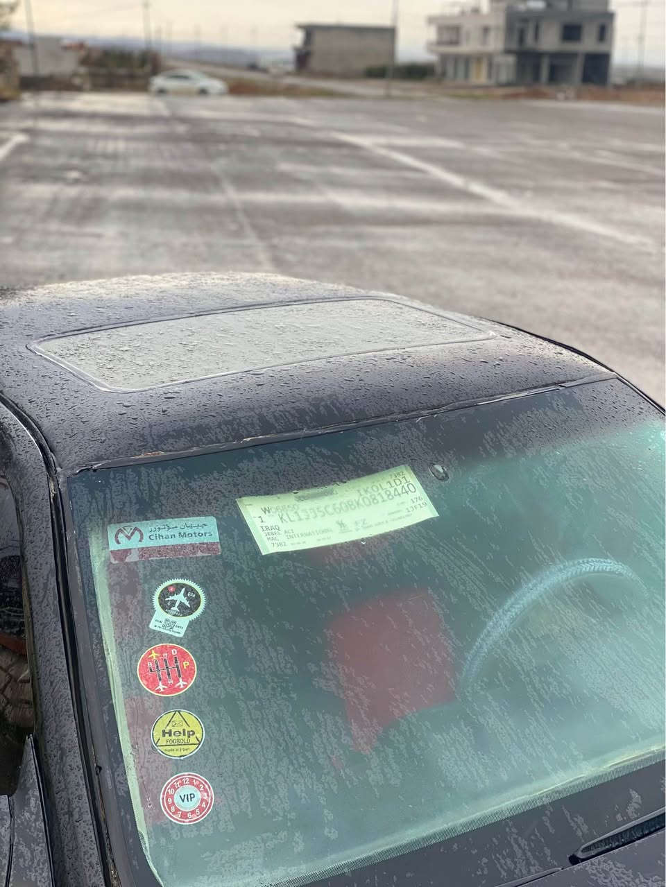 فيكتراي ١٩٩١ 
مةكينة ١٨ 
گير عردي 
سلايد 
پاوةر 
Abs
تةبريد گةرم 
جوار ويلي لؤك 
كارةباي بة شةرت 
توند تؤلي بة شةرت 
كوشن و بةرةدةرگاني هةموو نوية 
دةعامي بؤ دةعامي سةيارةكة بة شةرت 
پشت و پيشي كةبسة 
خايسي نية و هةمووي جاك كراوةتةوة 
سةيارةكة زؤر جايزة و بي مةسروفة
شوين كؤية
***********
*********** كويسينجاك, أربيل
