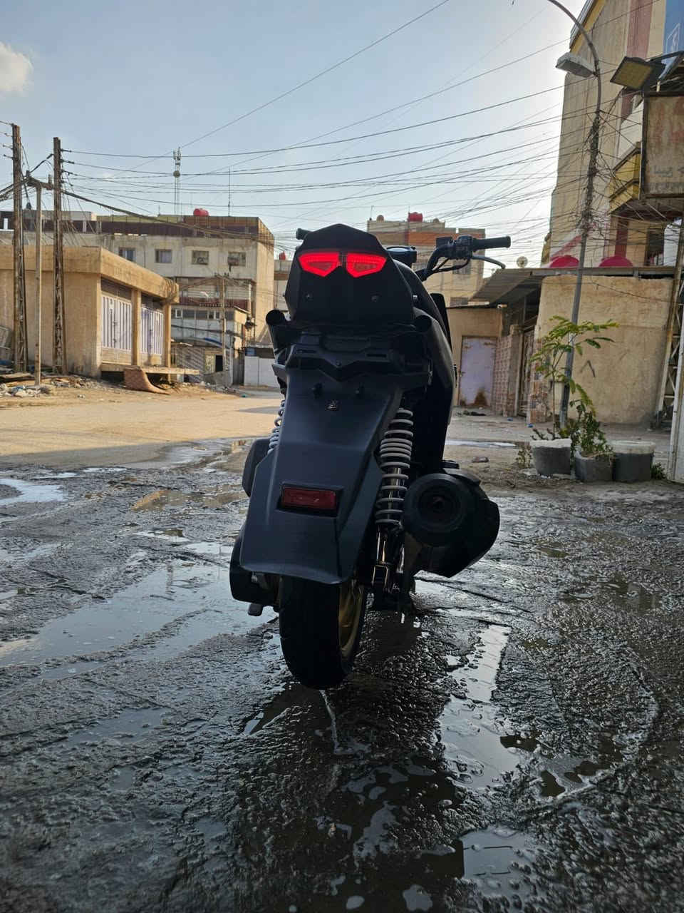 سلام عليكم دراجه سكنز جبلي دراجه مال رمبه ماصارله شهرين كفرات كاربون فايبر دراجه نضيفه بمعنى الكلمه احلا من الصور دراجه مامفتوحه دشبول اكتروني بك لايت رياضي بلاد السعر خاص سبب البيع محتاج التواصل خاص او رقم 
***********

