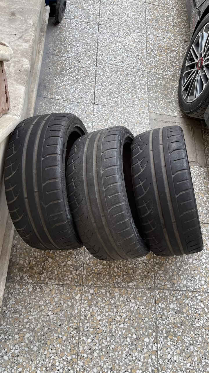 تايرات سم سلك صيني للبيع
تلاث تايرات نظيفات انتاج نهايه سنه ٢٠٢٣ 
ابيعهن كلهن سوه 
مكاني بغداد 
سعر ٧٥ الف
قياس ١٨ / ٤٠ /٢٣٥ 
***********
