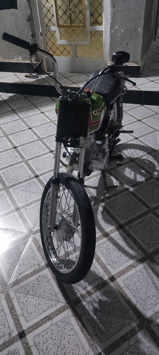 سلام عليكم مرخصت مدير الاكروب
دراجه للبيع (اوراق اوراق) الدراجه حلوه ونضيفه شاصيه 16 وتعميره 24 وما بيه اي نقص والمحرك ما مفتوح ابد 

**ملاحظه بيه ضربه بصف قبق صره الدهن وما بيه اي خلل تفحص وتروح

والسعر 650 ومجاله قليل 💞

العنوان شطره

 الرقم والاستفسار ***********
