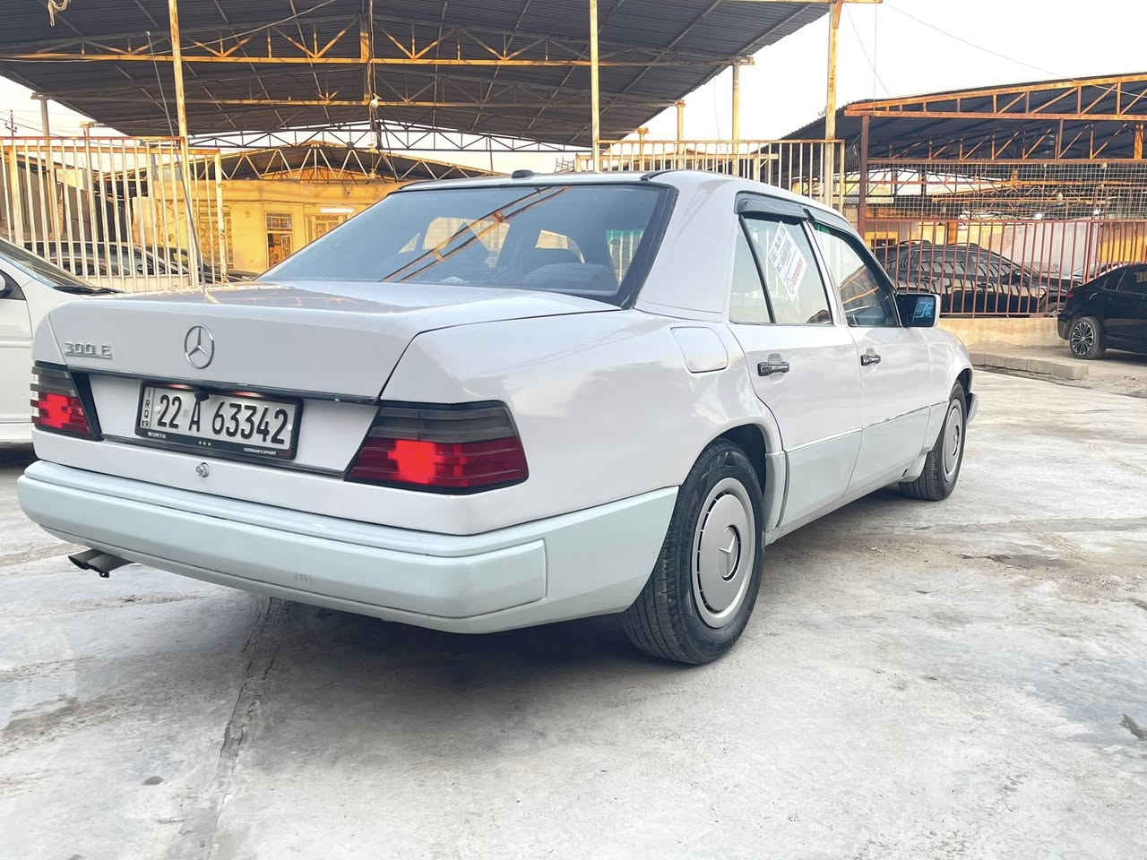 سلام عليكم 
مرسيدس دب 300 موديل 1988 محرك VVT 3000 جديد 
كير تخم تاير جديد كهربائيات كلها شغاله اريل كهربائي شاشه كأمره سنتر لوك صبغ جماليه قواعد معمره رقم أربيل دولي سنويه جديده شرط التحويل مكاني سامراء السعر 48 بيها مجال لشراي ***********
