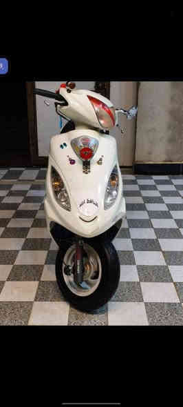 السلام عليكم دراجة كامكو للبيع موديل 2015 دراجة جاهزة كهربائيات شغالة المكان رفاعي السعر 750 وبيهة مجال 
للاتصال ***********
