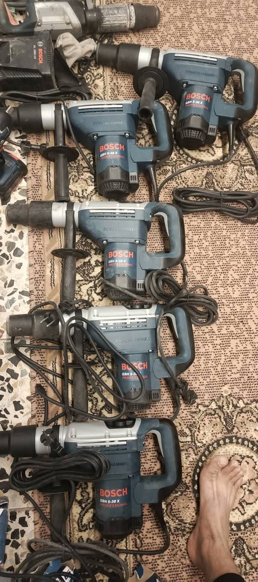 سلام عليكم 
وصول وجبه جديده من من الدريلات 
كوسرات 
دريل  شاصي 
دريل شحن لقمه 
يرهم شلع 
يرهم مفرد 
توصيل موجود الى كافه المحافضات 
***********
واتساب 
كلشي وسعر
