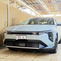 كيا كي 4 مديل 2025 خليجي لون مميز سموك واغله من الأبيض  محرك 2000 دوش ...