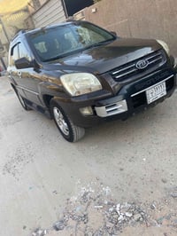 سبورتج 2008 للبيع محرك 2000 ماشيه 145 سياره جاهزه نظيفه كير مكينه حداد...