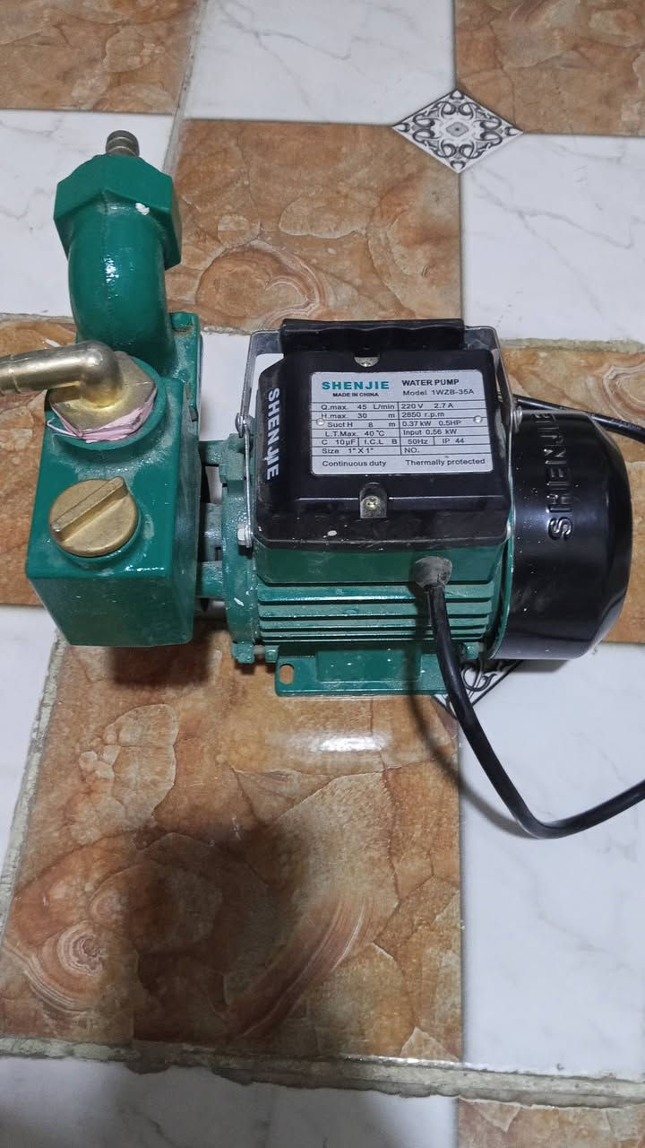 سلام عليكم.
ماطو شمجي اصلي للبيع ابو النص حصان جديد وغير مستعمل ولا مشتغل او مفتر الملف ولا مرة فقط مشدود زبانة وغير مستعمل السعر 45 الف وبي مجال بسيط مكان مركز الحلة. موبايل ***********
