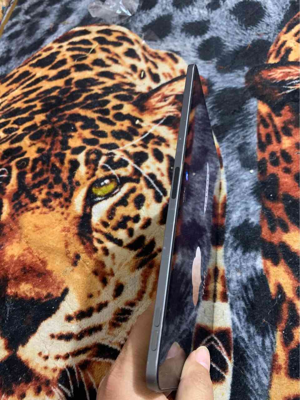 ايباد غراض كامله بطاريه90 ذاكره256 نضافه95….. كربلاء, العراق


**إذا كنت صاحب هذا الإعلان وتريد حذفه لأي سبب، رجاءا أرسل رسالة إلى الدعم الفني**