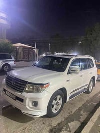 لاندكروز 2008 محدث 2015 سياره جاهزه من كل نواحي بيها قطع صبغ ابيع حزام...