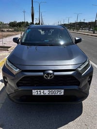 راف 4 - XLE بريميوم * اللون رصاصي   * الموديل 2023  * حجم المحرك: 2.5L...