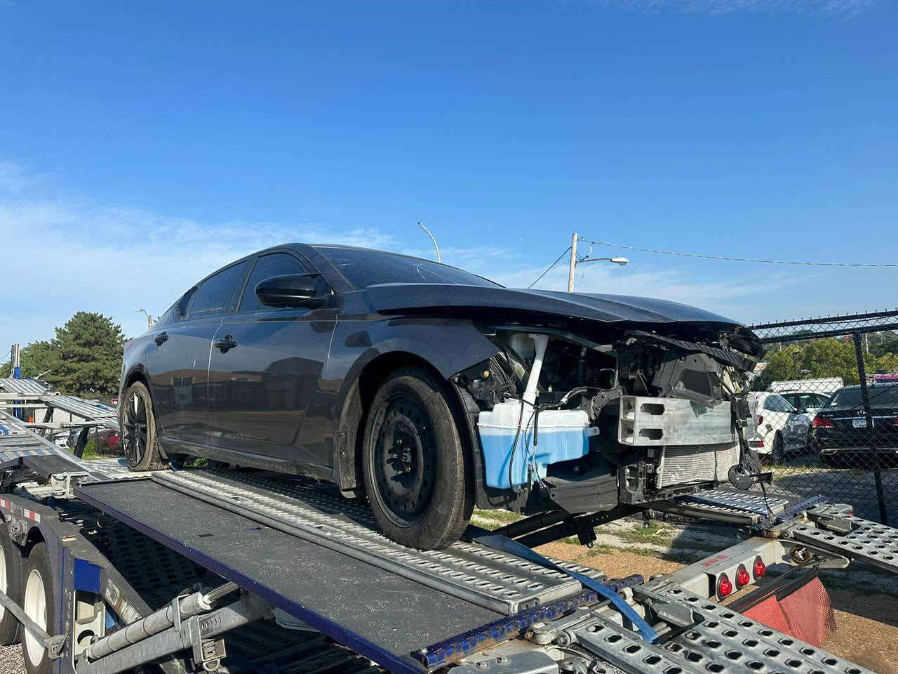 السلام عليكم نيسان التيما مديل 2023
حادث جاملغ وبنيد البنيد نفسه
فول مواصفات للاخير فتحه رادار امامي رادار جانبي رادار خلفي حساسات إماميه خلفيه كشن كنتاره شاشه كبيره كشنات كهرباء سايد بريك دكمه اوتو هولد لايت زنون عالي ناصي ابل كار بلي شاحن وايرلس
ماشيه 36 الف كيلو حره رقم بصره باسمي السعر 160
*********** البصرة, العراق
