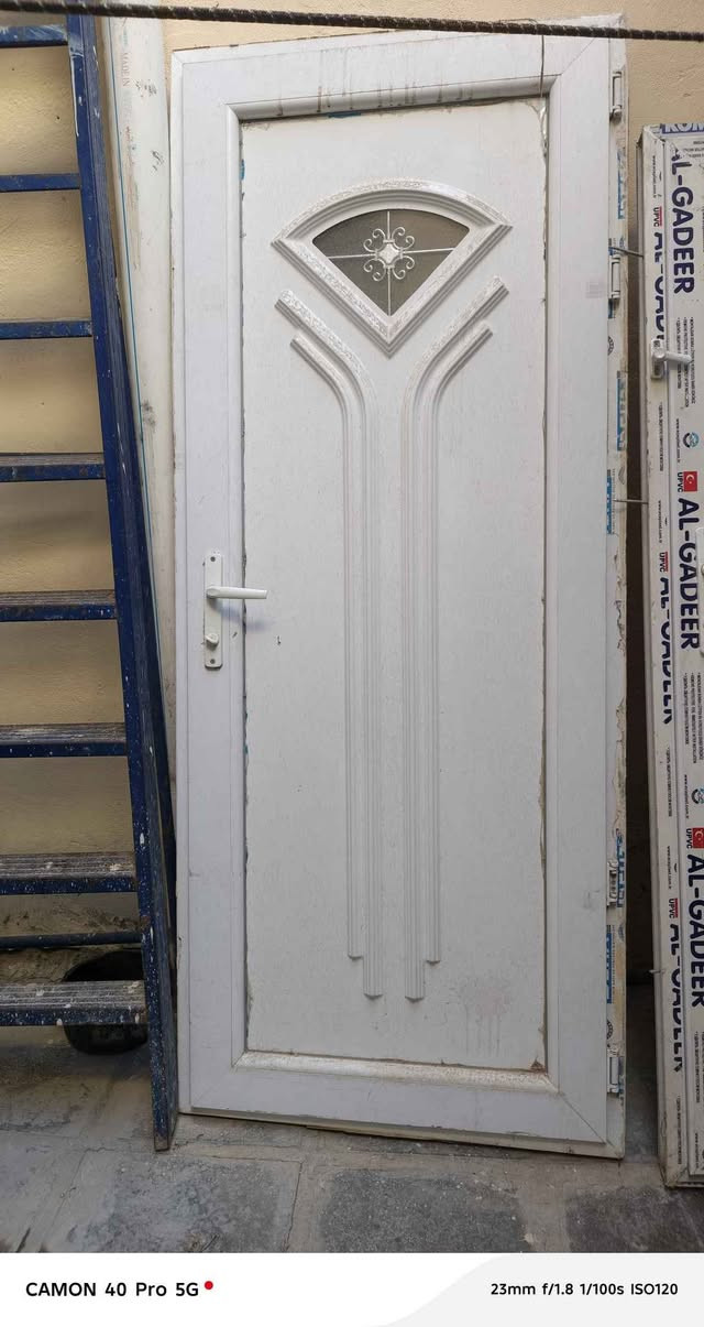 ‎بيبان للبيع سعرهن قفل 125  مكاني شارع المدينه ‏‪***********‬‏‎ النجف, العراق
